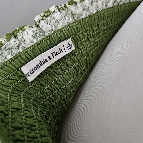 Green Floral Women's Dress - Picture 4 of 4